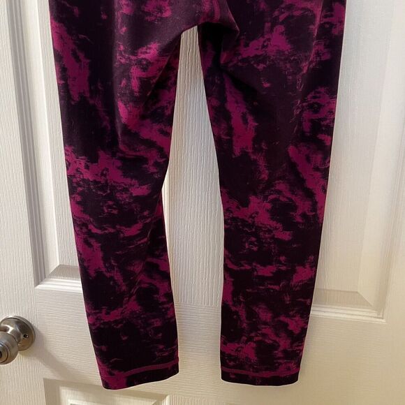Lululemon Wunder Under Crop Leggings Tie Dye Women's Size 4 - Picture 8 of 10